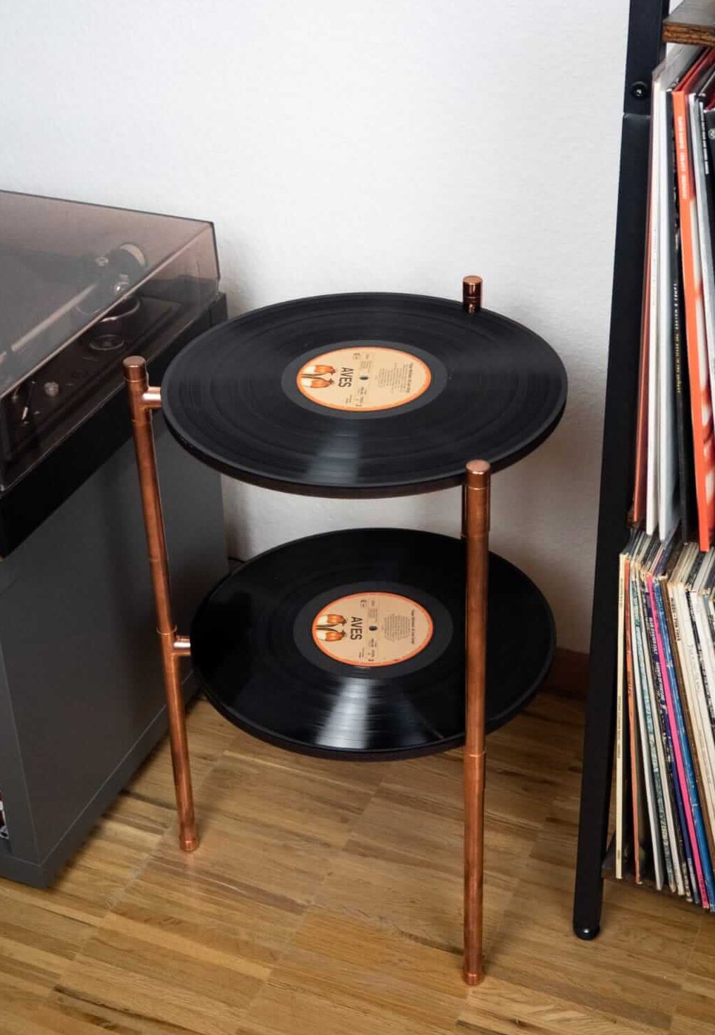 Kupfer-Schallplattenregal – Vintage Beistelltisch, Nachttisch, Couchtisch – Bild 2