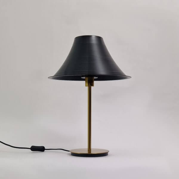 Schallplattenlampe- Lampe upcycling, Deko, Nachttischlampe, retro lampe – Bild 1